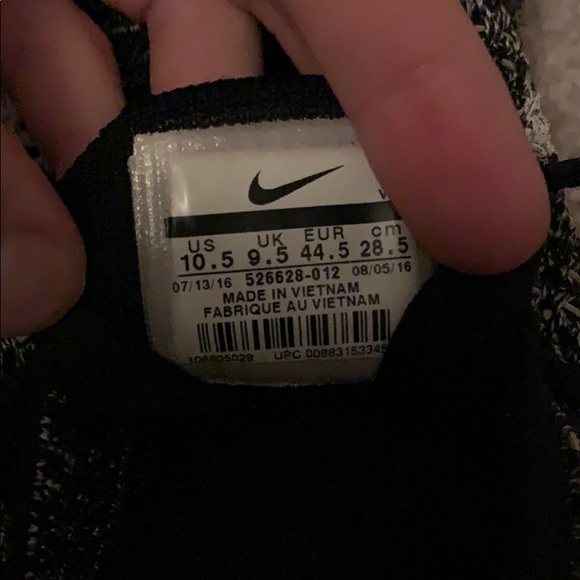 Nike Flyknits - Picture 5 of 5